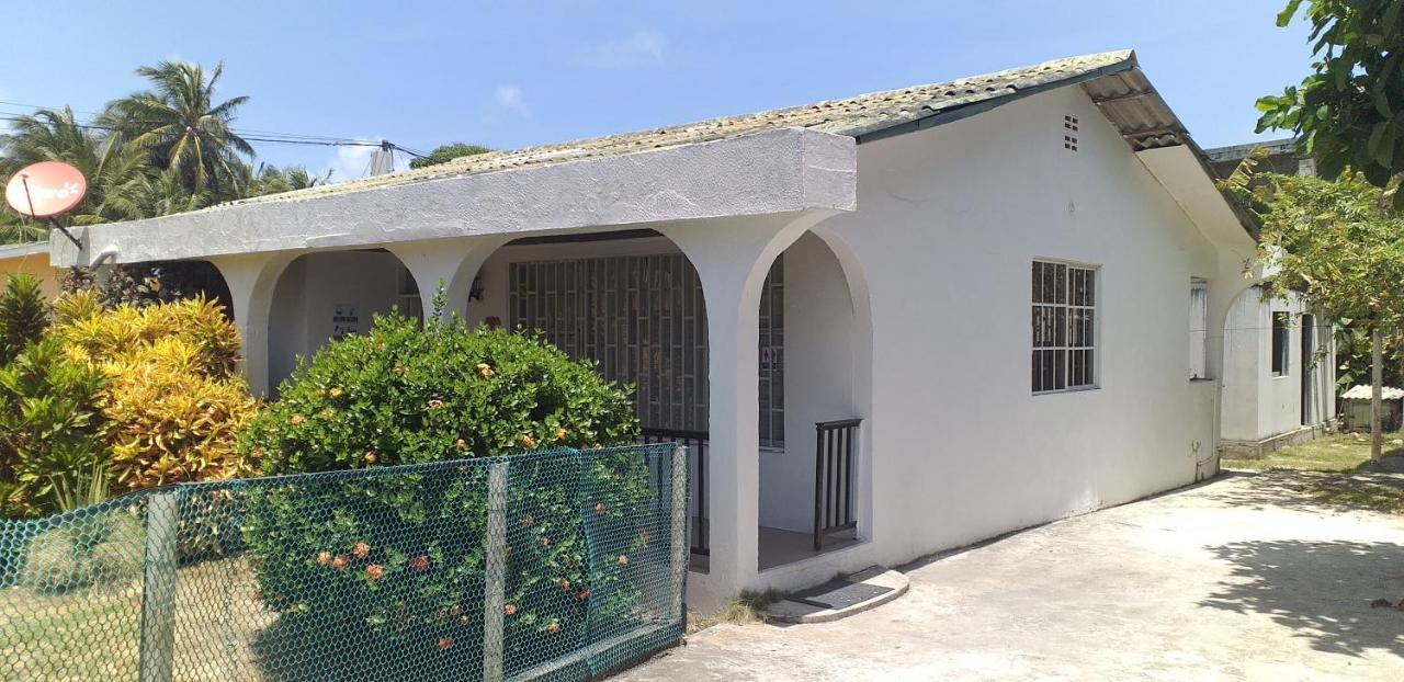 Posada Henry San Andrés Kültér fotó